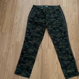 Camo pants